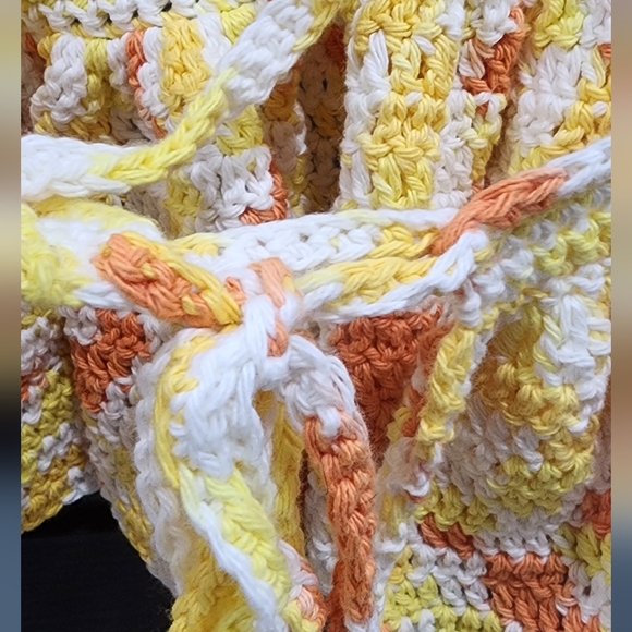 Ruffle Top - Picture 3 of 3